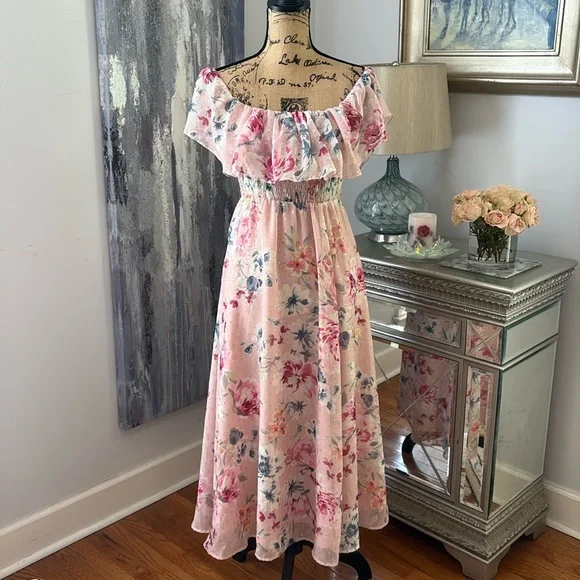 open lace back dress Dainty Events Strapless Maxi Dress Pink main image 0